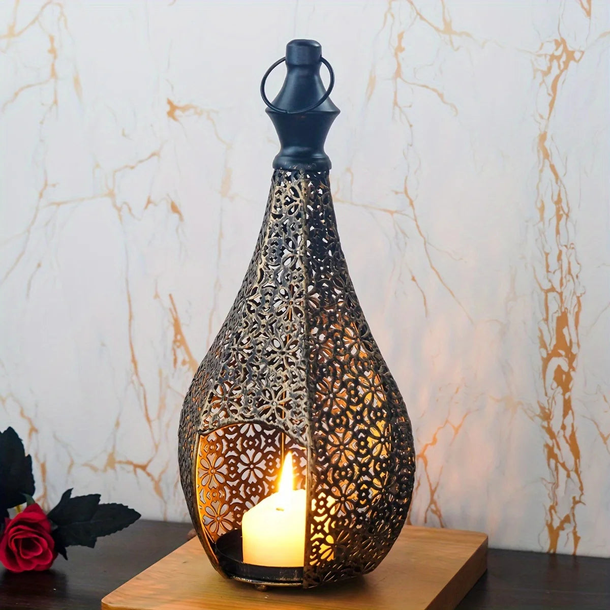 Lanterne en métal design arabe